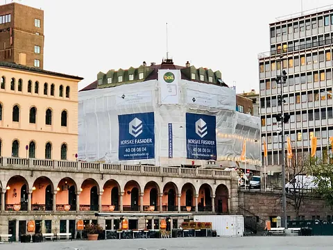 Renovering av fasade i Oslo sentrum